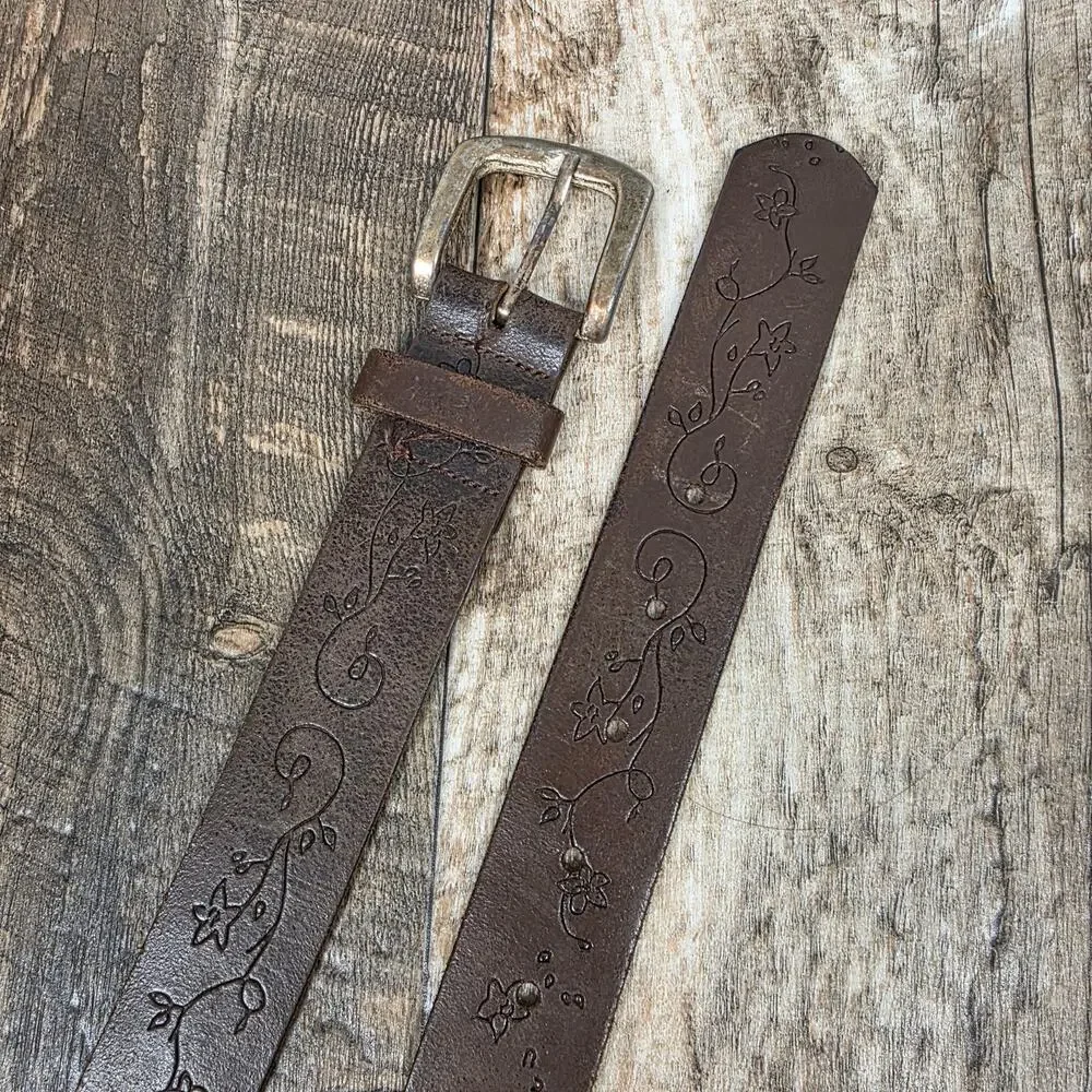 Vintage Embossed Floral Leather Belt Brown Leather Boho Cottagecore Western M